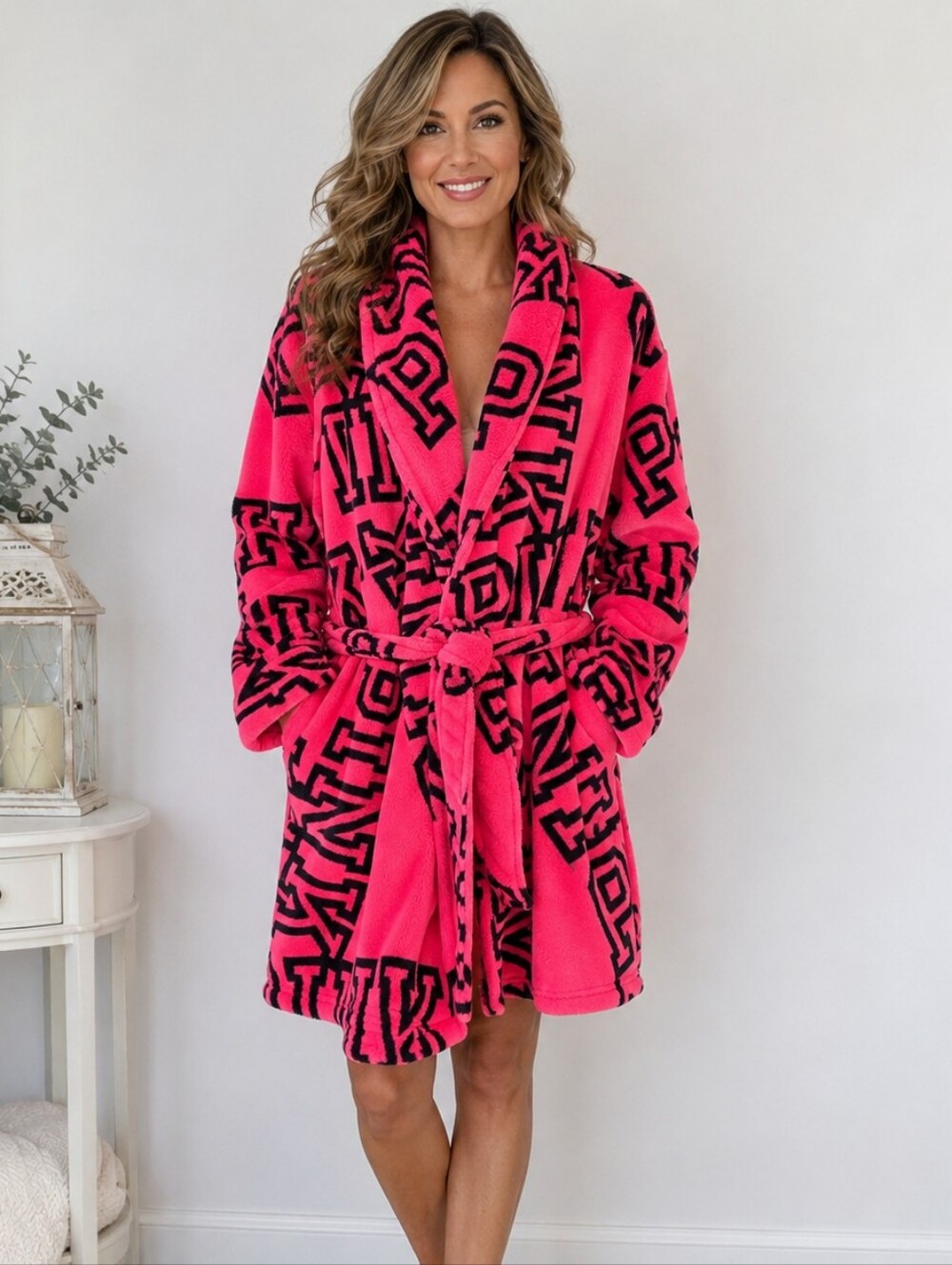 Victoria's Secret PINK Plush Fleece‎ Robe Pink Black Logo Print M/L